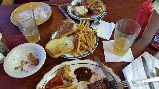 Pam's Pub and Grub